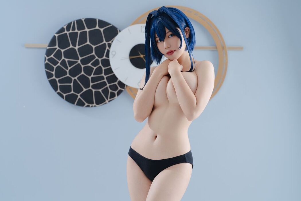 Coser@Ain Nguyen – Ouro Kronii Lingerie