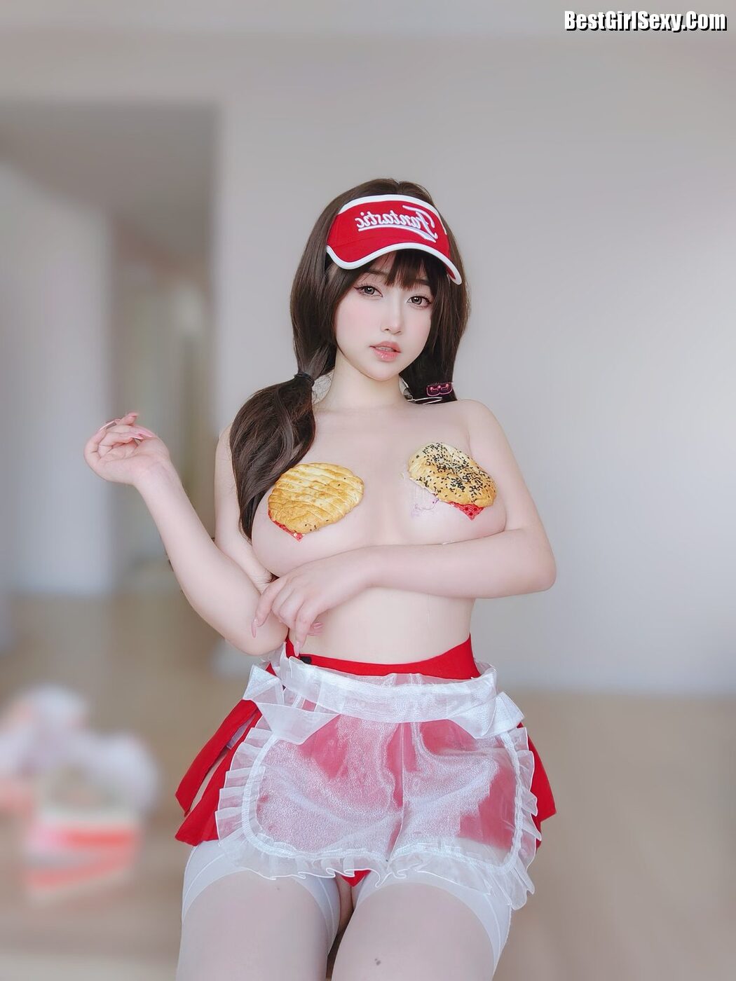 Coser@女主K – 性感快递员 A