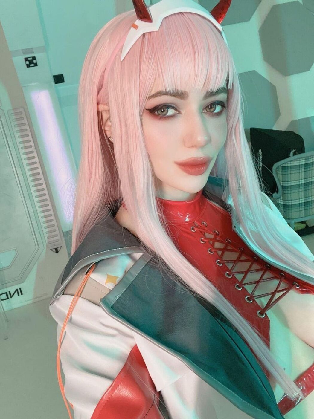 Coser@Alina Becker – Zero Two