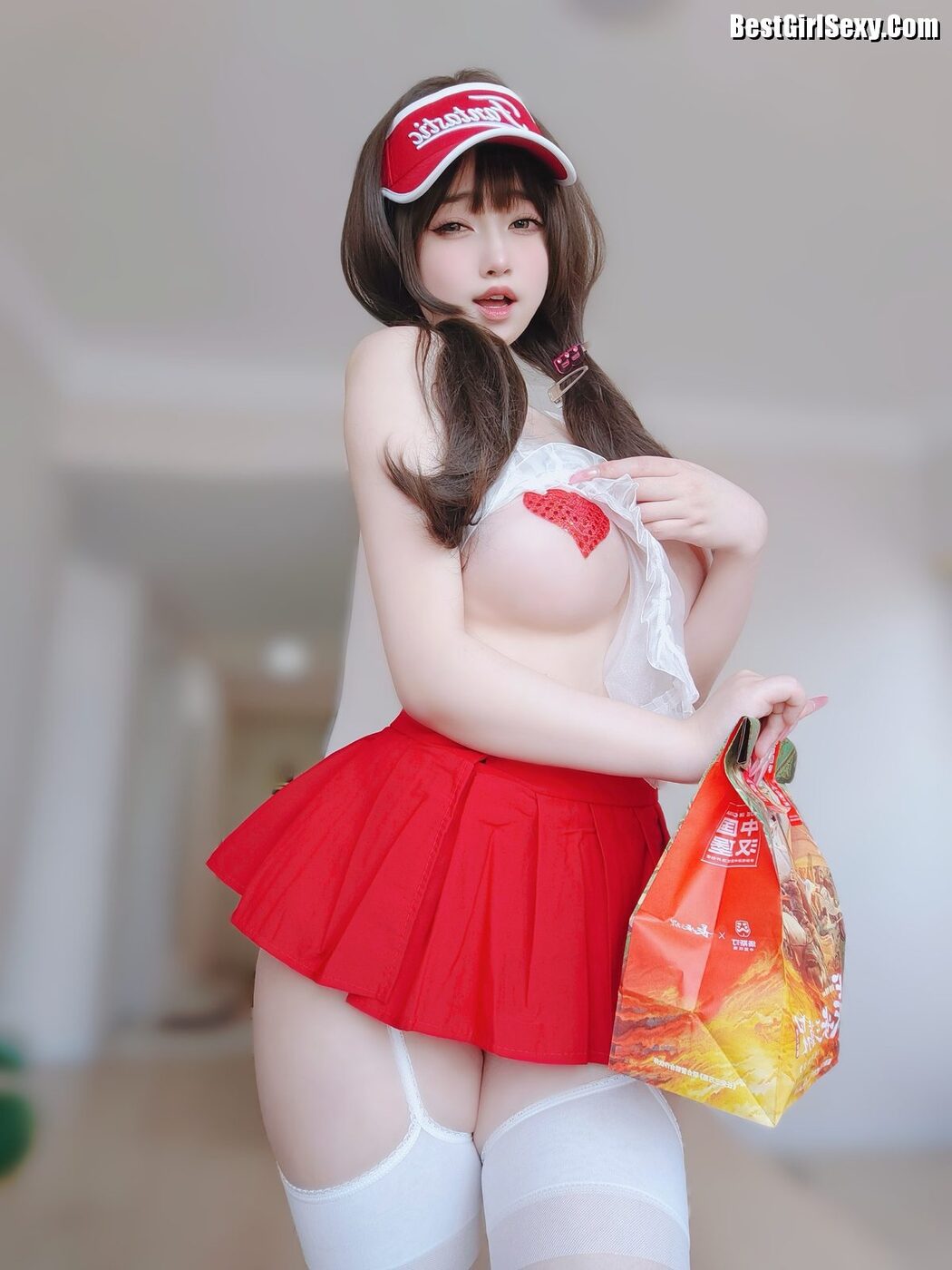 Coser@女主K – 性感快递员 B