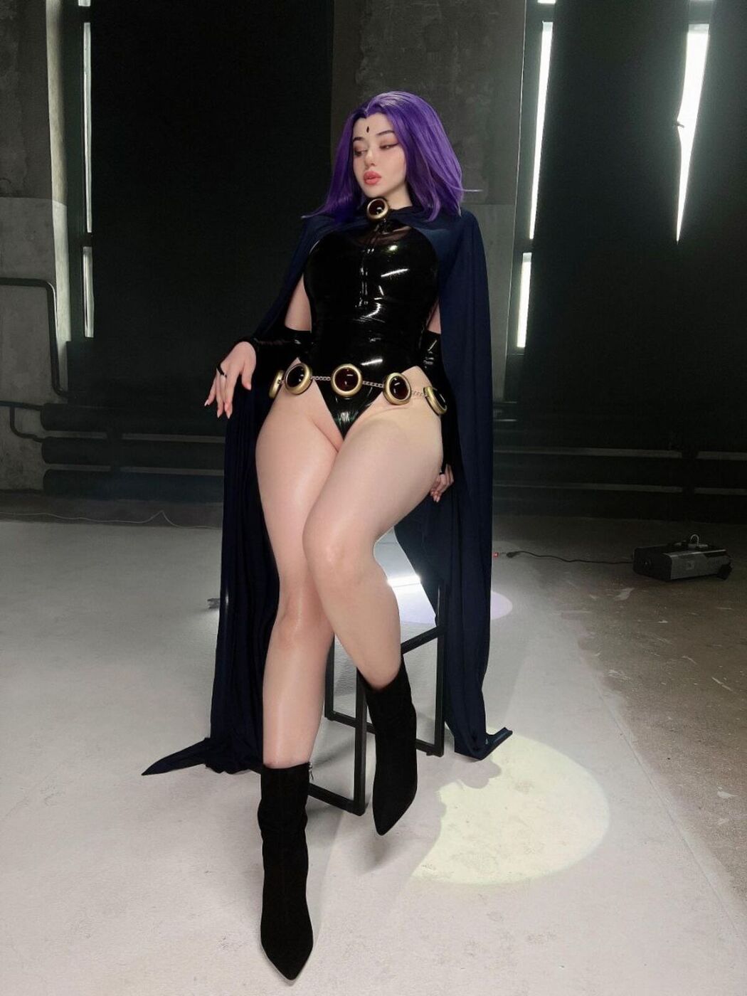 Coser@Alina Becker – Raven