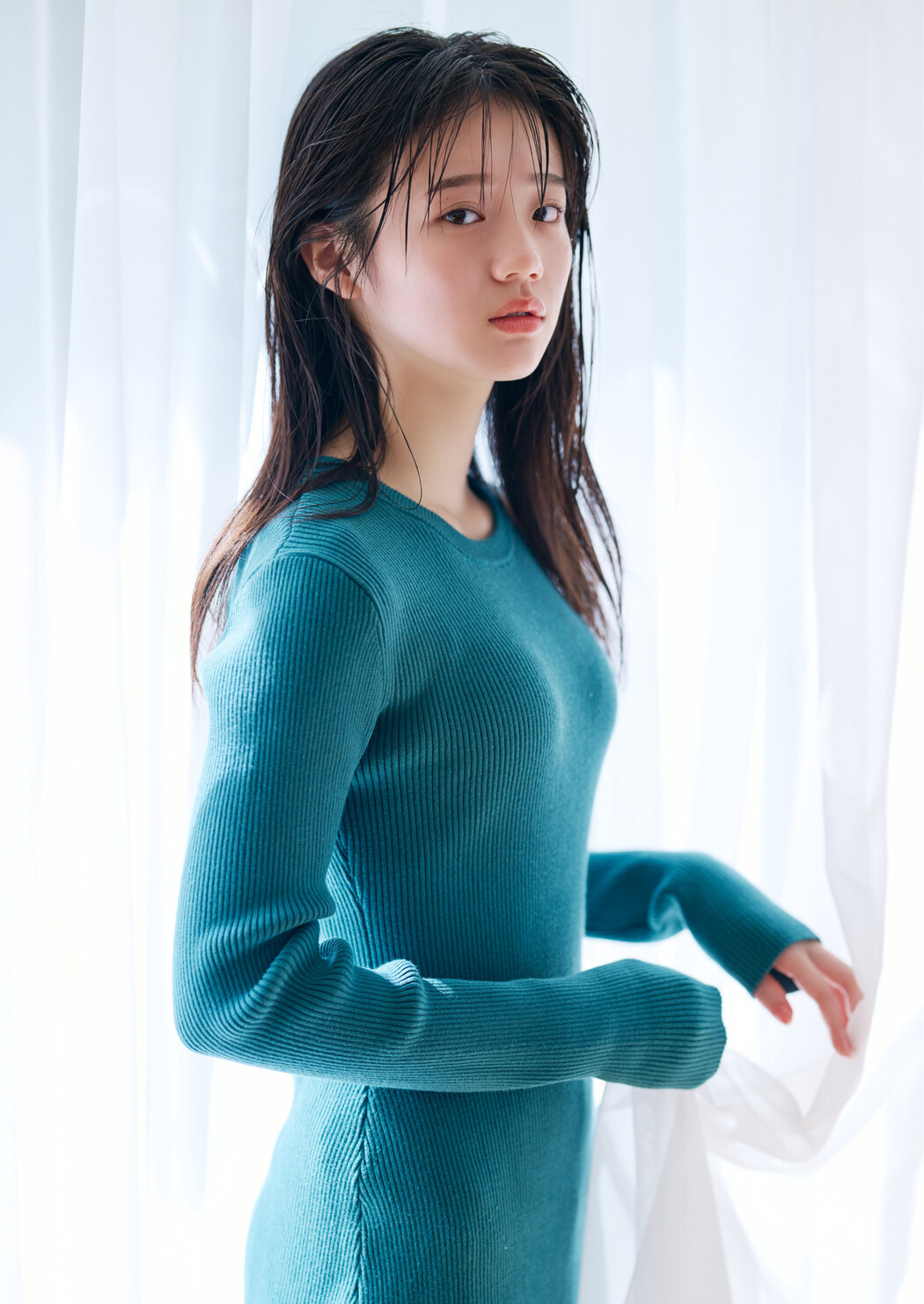 Runa Nakashima 中島瑠菜, Young Jump 2025 No.04-05 (ヤングジャンプ 2025年4-5号)
