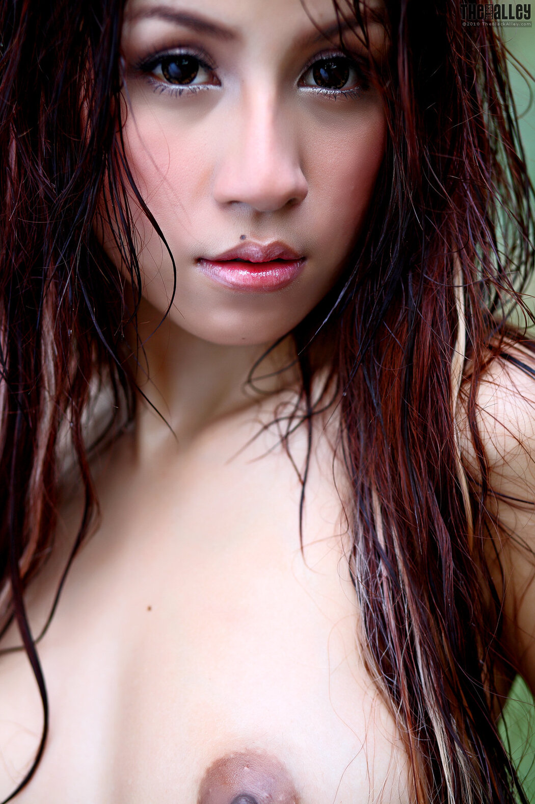 Lydia The Black Alley Photobook Set.03