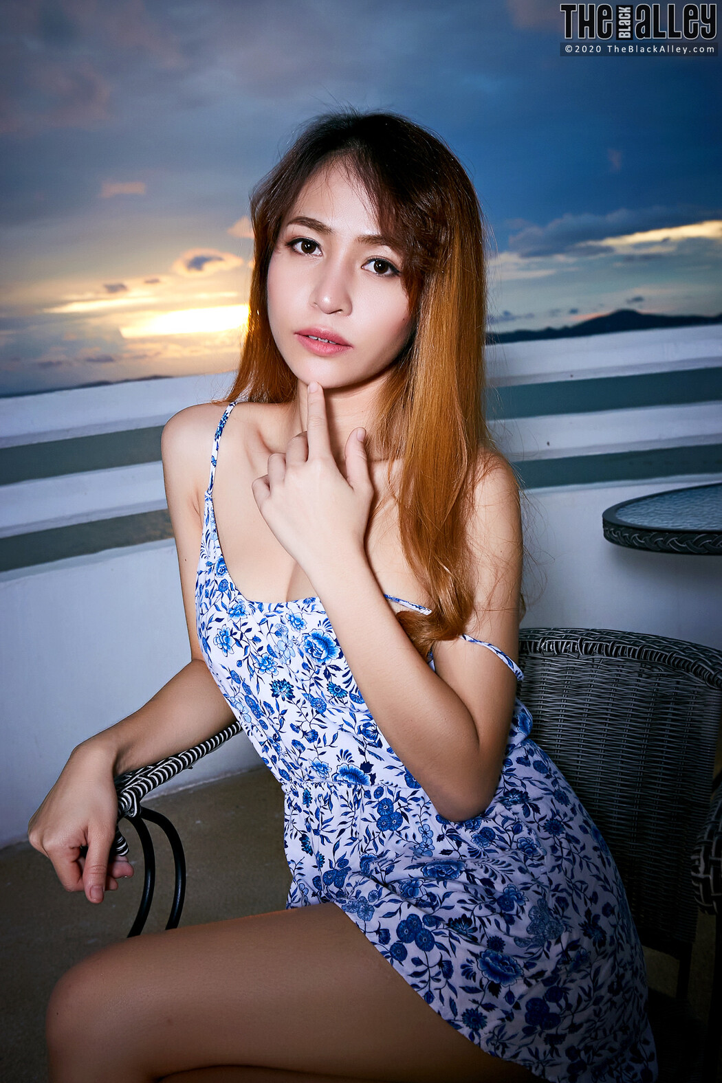 Eileen The Black Alley Photobook Set.20