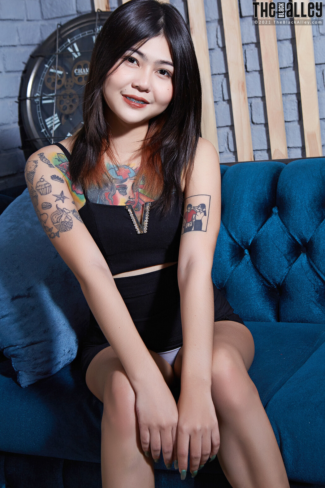 Cake The Black Alley Photobook Set.02