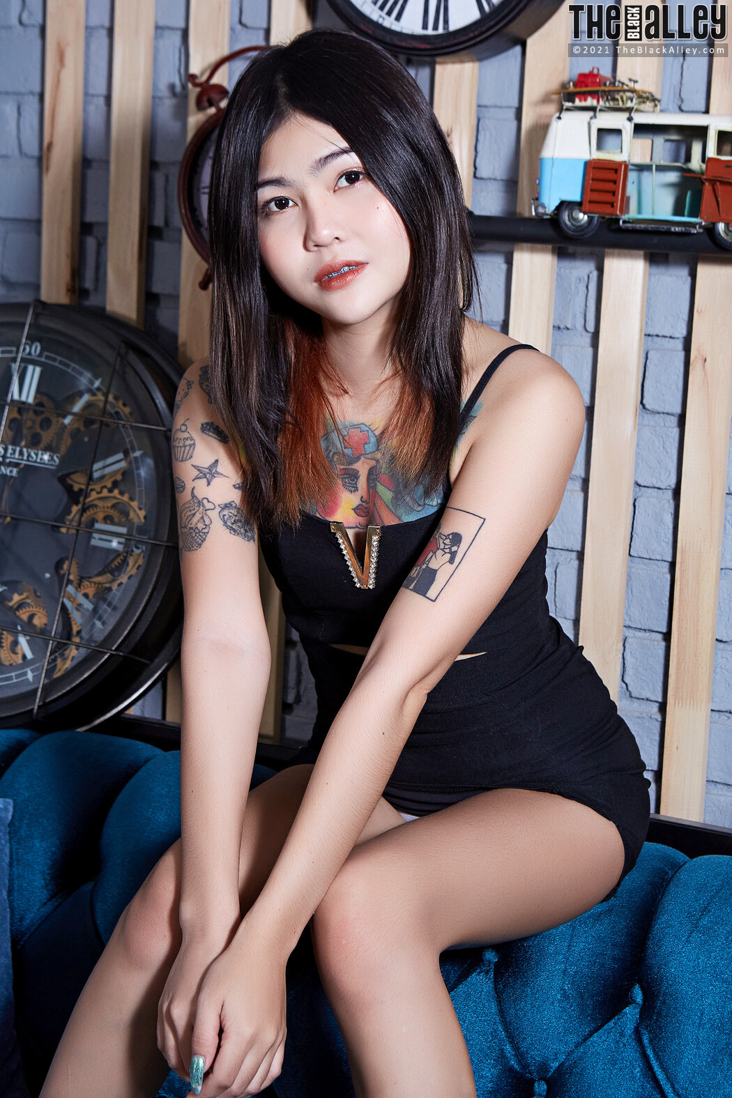 Cake The Black Alley Photobook Set.02