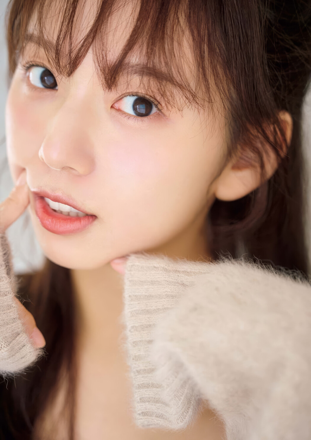 Mai Shinuchi 新内眞衣, Big Comic Spirits 2025 No.07 (ビッグコミックスピリッツ 2025年7号)