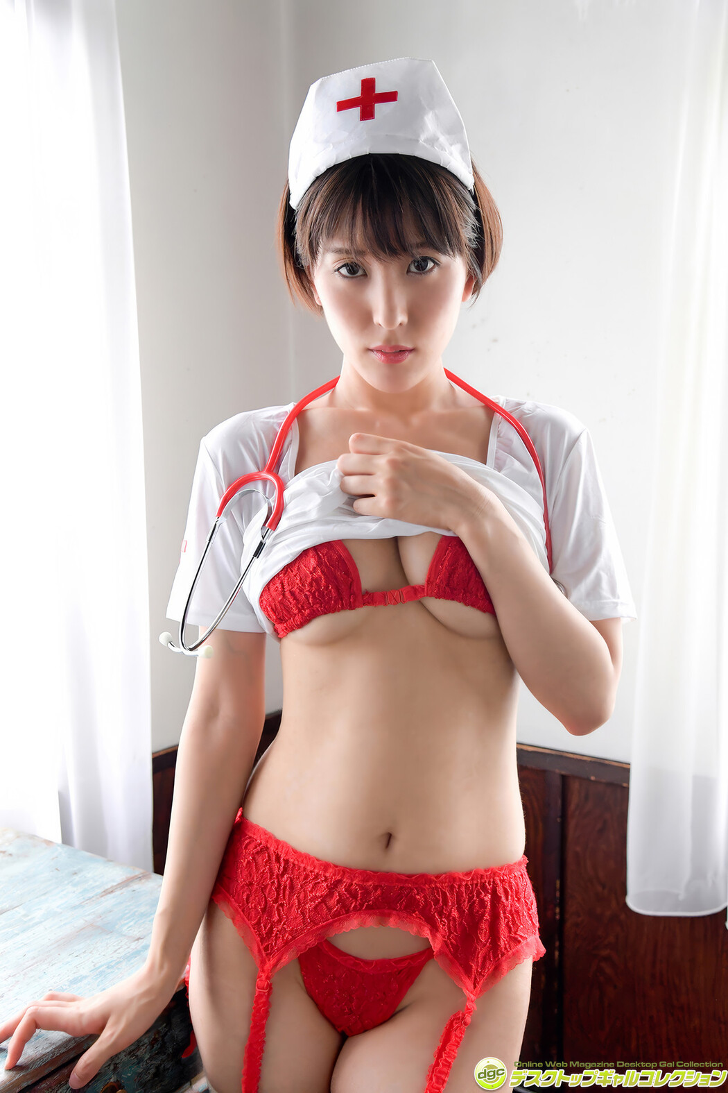 Yumi Asahina 朝比奈祐未, DGC 写真集 自慢のエロボディにカメラがイン・アウト! Set.02