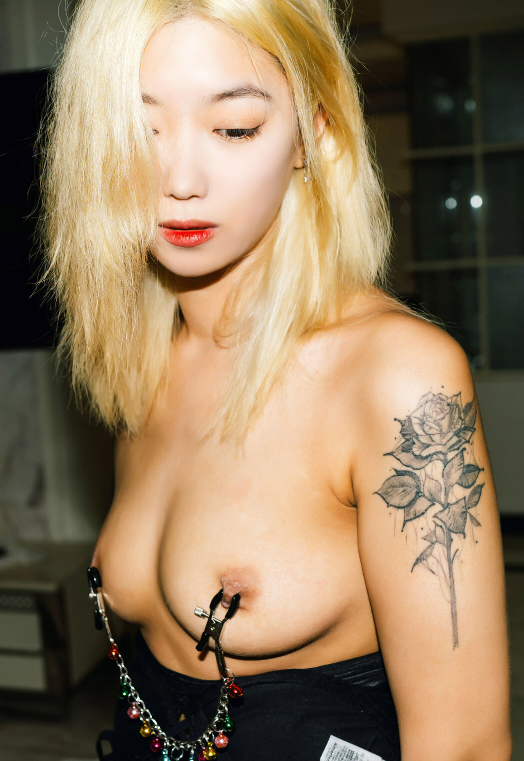 Seol-Ah 설아, Moon Night Snap &#8216;Hot Debut&#8217; Set.01