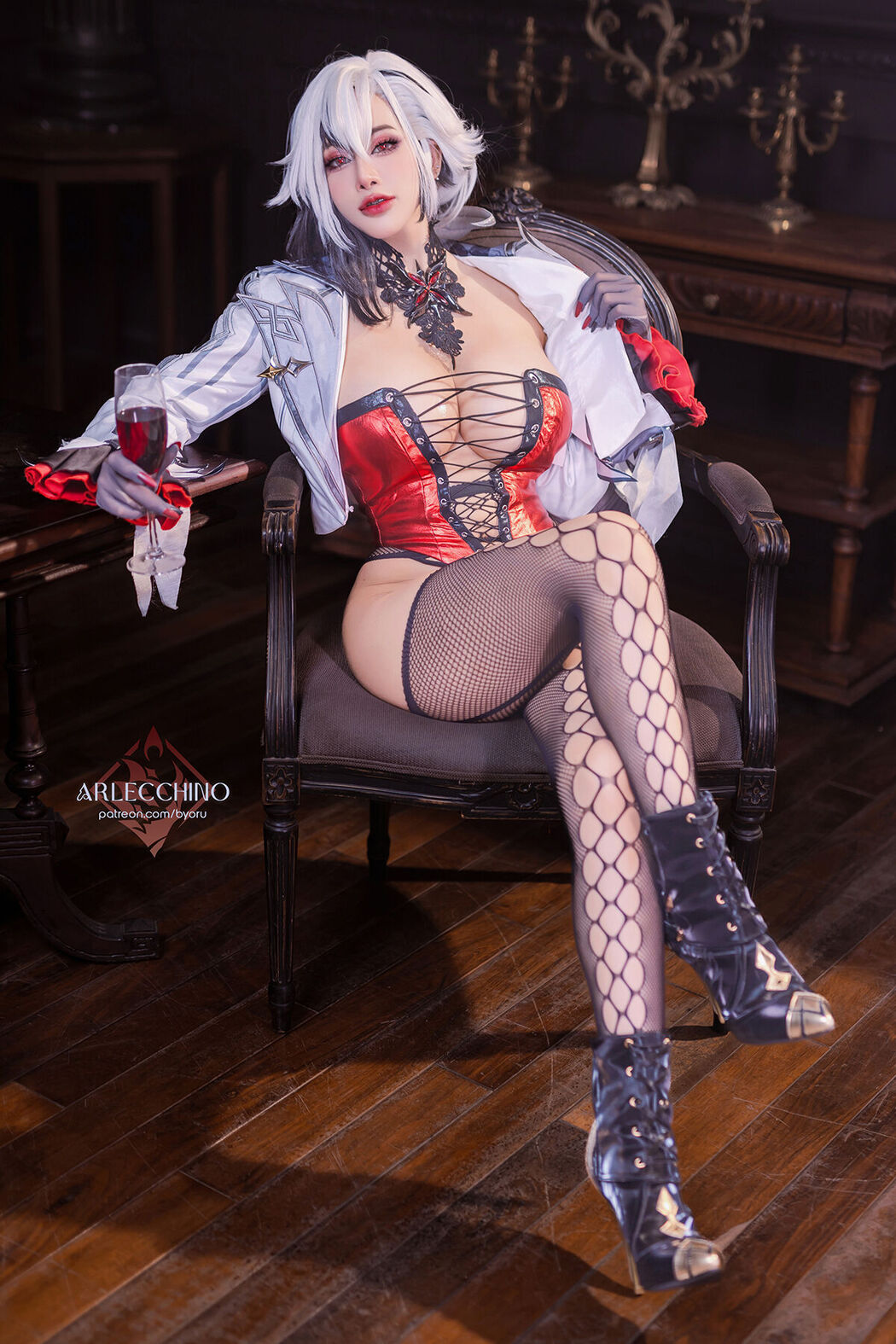 Coser@Byoru – Arlecchino Dress Part1 Cover Photo