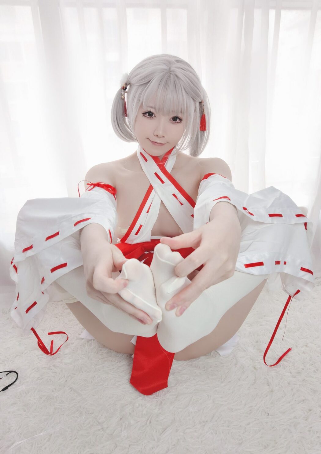 Coser@Asagiriai 愛ちゃん – 巫女服自拍