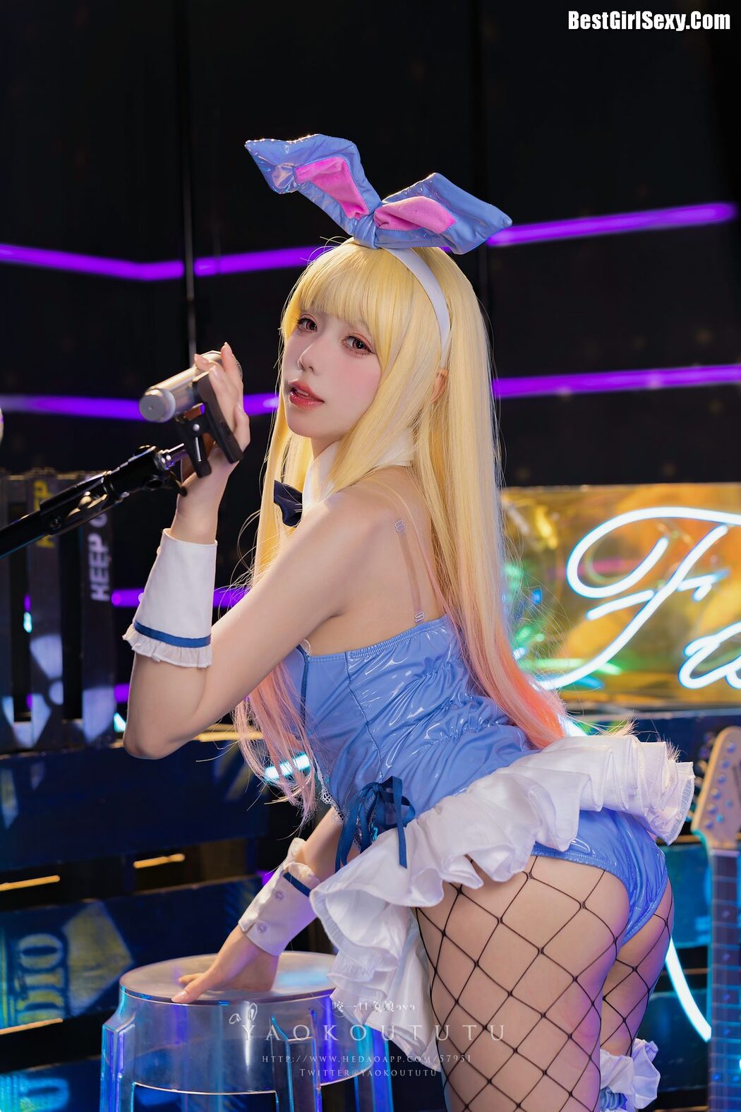 Coser@黏黏团子兔 – 喜多川兔女郎 And Be My Poi