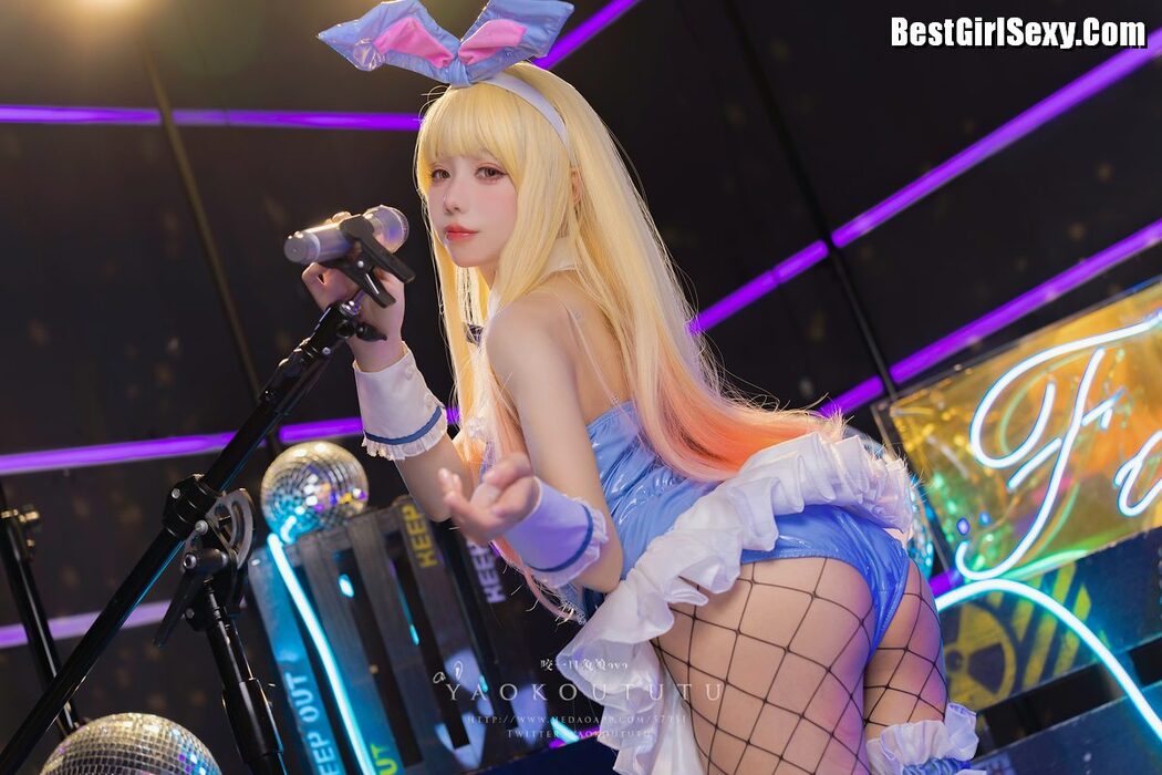 Coser@黏黏团子兔 – 喜多川兔女郎 And Be My Poi