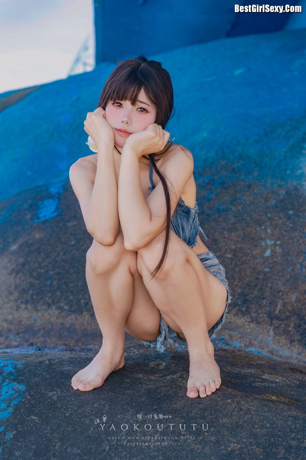 Coser@黏黏团子兔 – 海の夏日 Shotgun