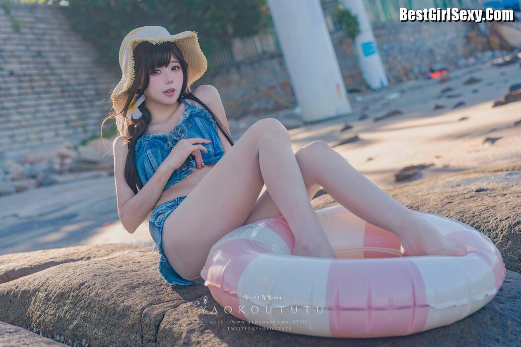 Coser@黏黏团子兔 – 海の夏日 Shotgun