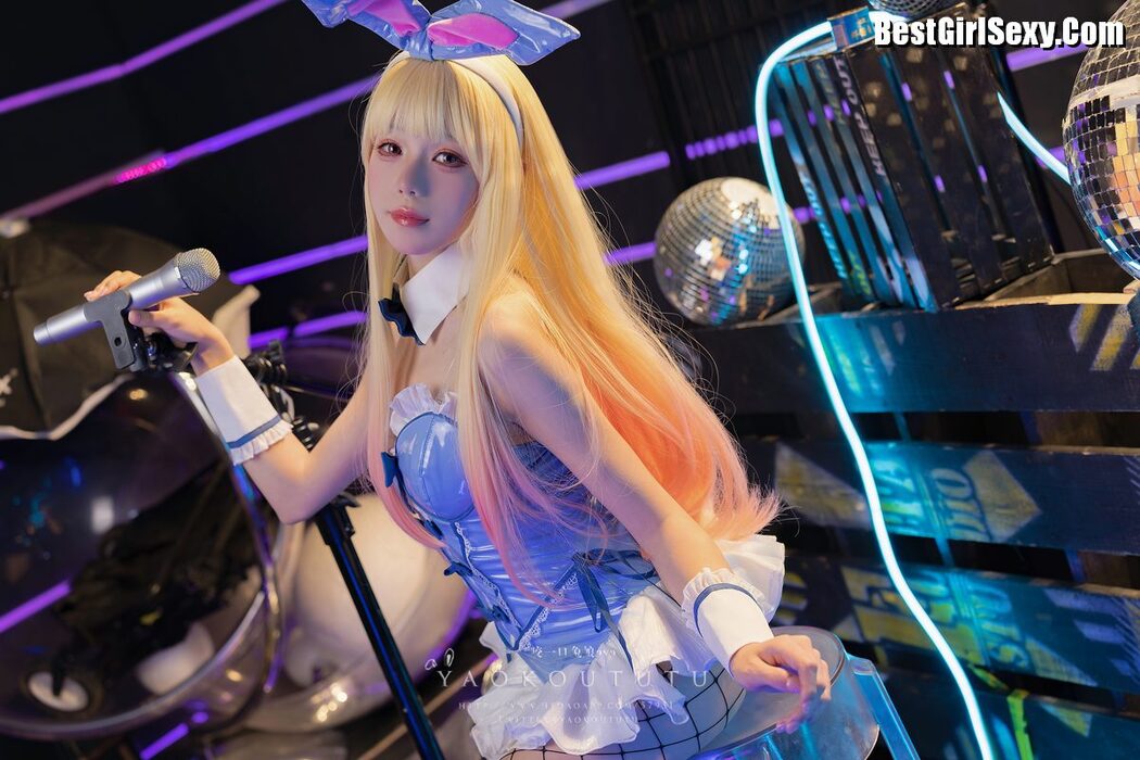 Coser@黏黏团子兔 – 喜多川兔女郎 And Be My Poi