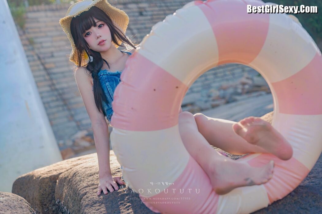 Coser@黏黏团子兔 – 海の夏日 Shotgun