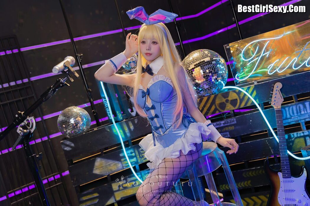 Coser@黏黏团子兔 – 喜多川兔女郎 And Be My Poi