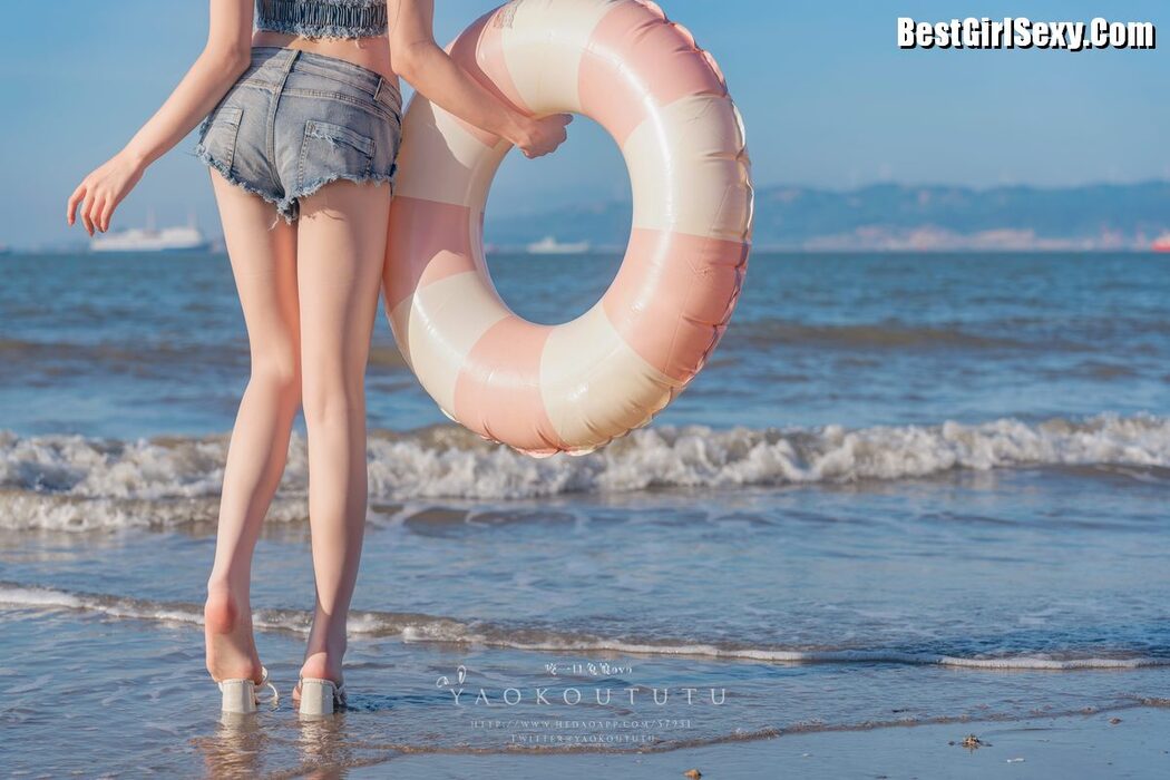 Coser@黏黏团子兔 – 海の夏日 Shotgun