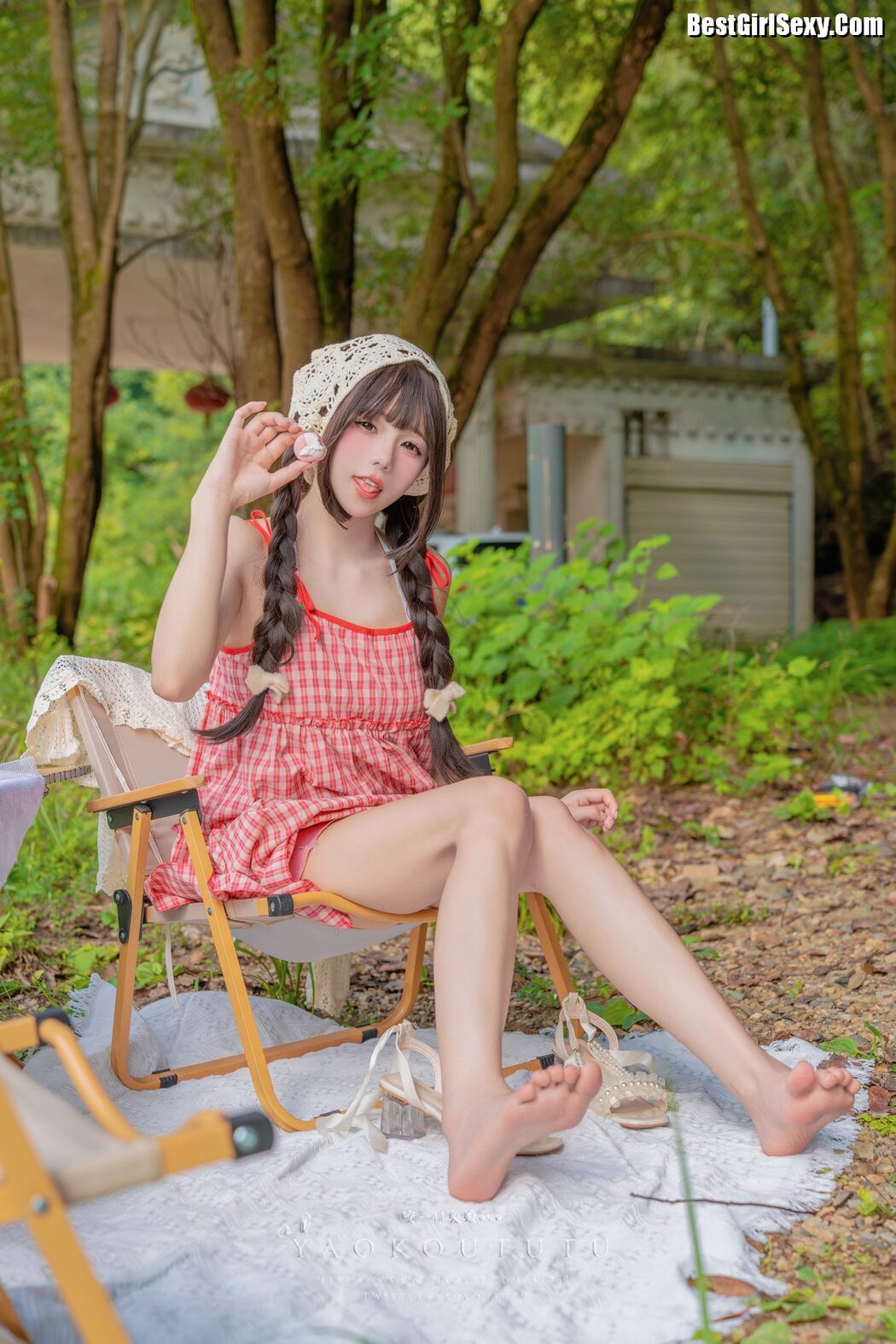 Coser@黏黏团子兔 – 绿野茶会 Lovesick Girls