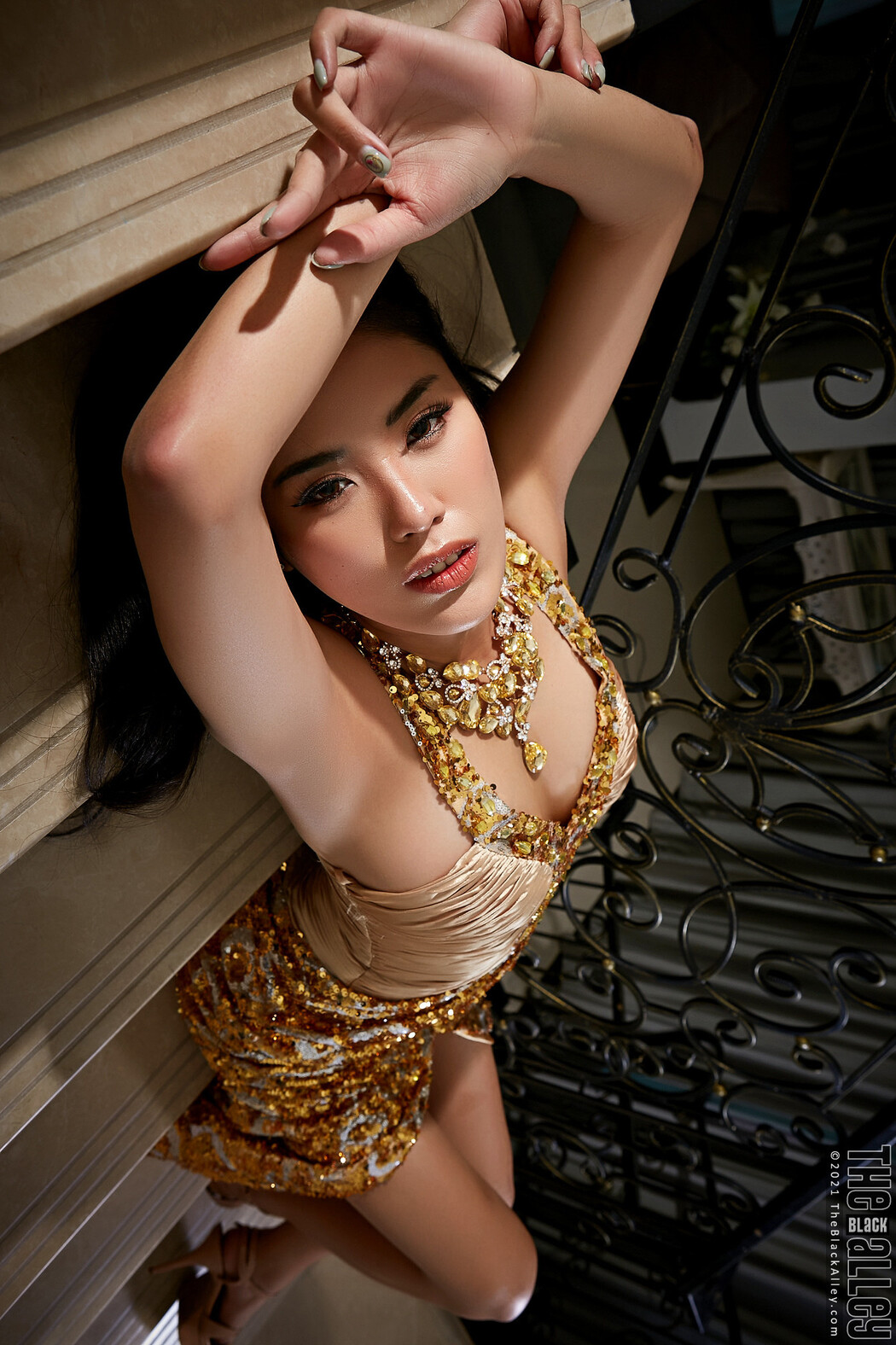 Deanna The Black Alley Photobook Set.28