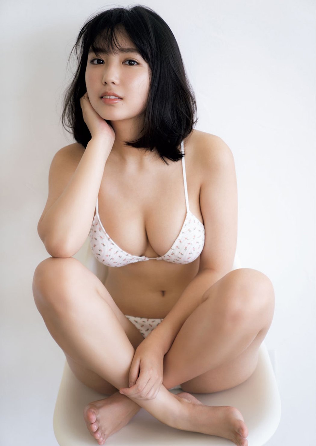 Aika Sawaguchi 沢口愛華, Big Comic Spirits 2021 No.02 (ビッグコミックスピリッツ 2021年2号)