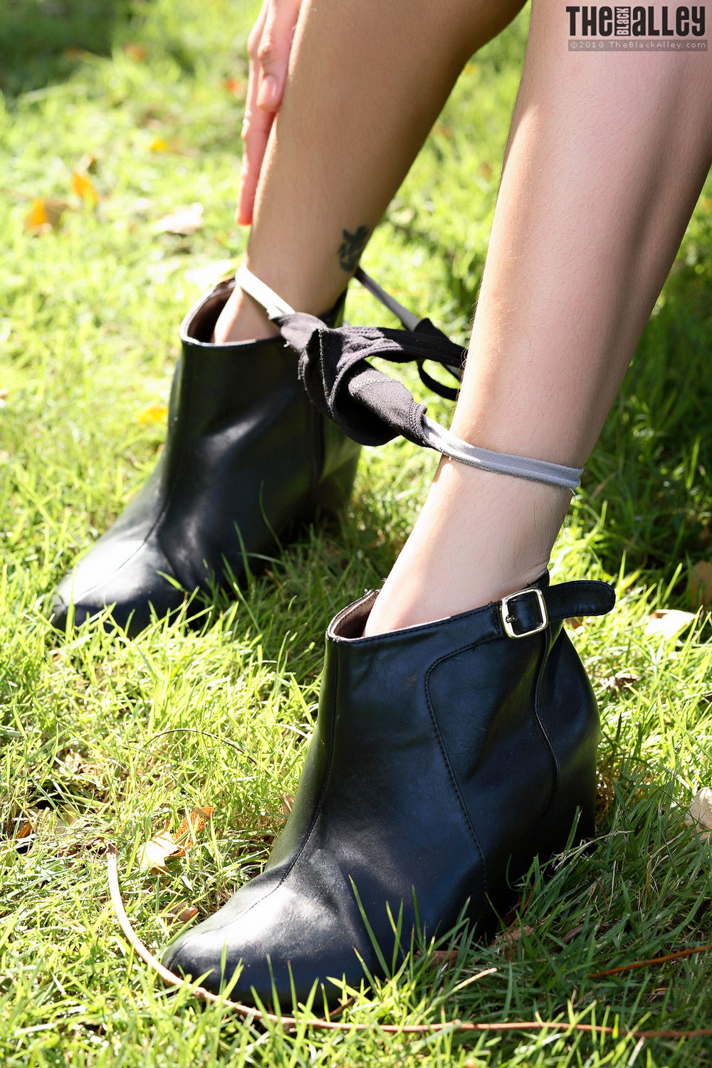 [The Black Alley] Ellie Set.19 2017.11.30