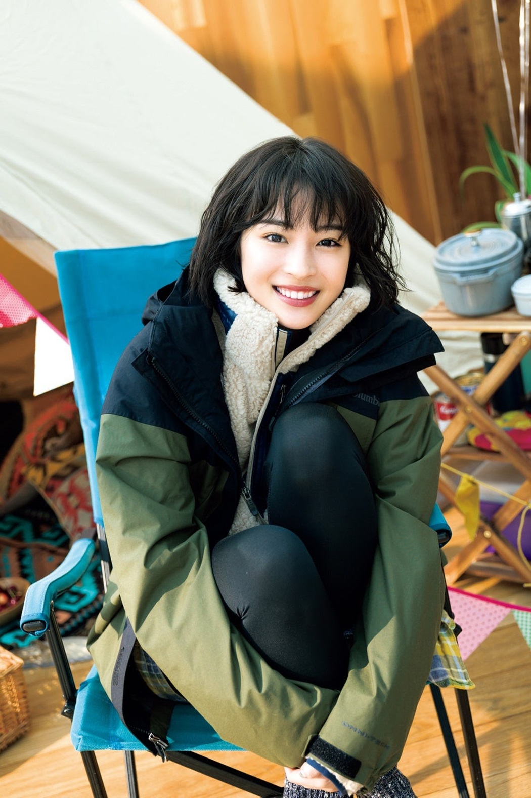 Suzu Hirose 広瀬すず, Shonen Magazine 2021 No.10 (週刊少年マガジン 2021年10号)