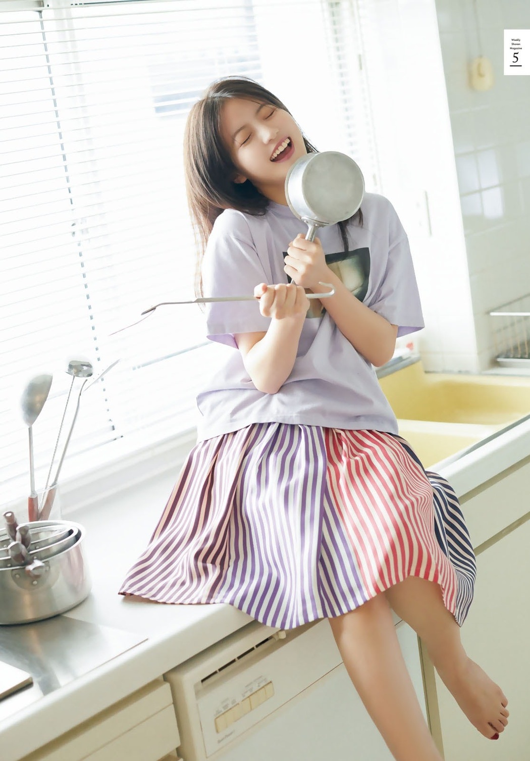 Mio Imada 今田美桜, Shonen Magazine 2021 No.04-05 (週刊少年マガジン 2021年4-5号)