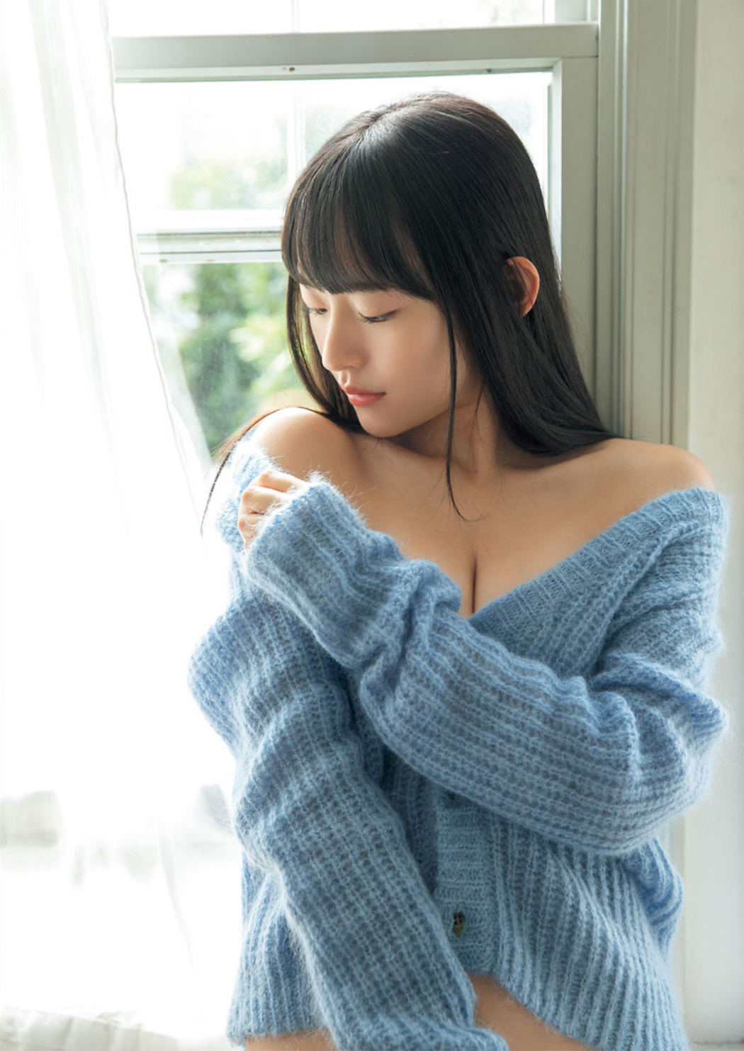 Kanami Takasaki 高崎かなみ, Big Comic Spirits 2021 No.07 (ビッグコミックスピリッツ 2021年7号)