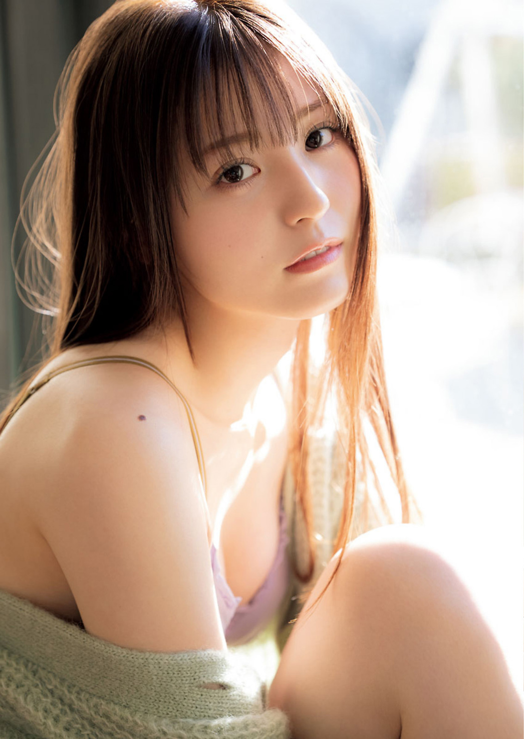 Miyu Yoshii 吉井美優, Big Comic Spirits 2021 No.12 (ビッグコミックスピリッツ 2021年12号)