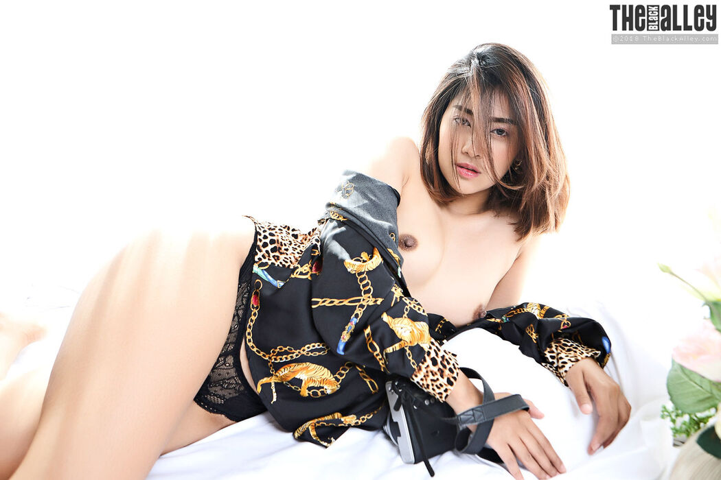 [The Black Alley] Apple Set.68 2019.10.03