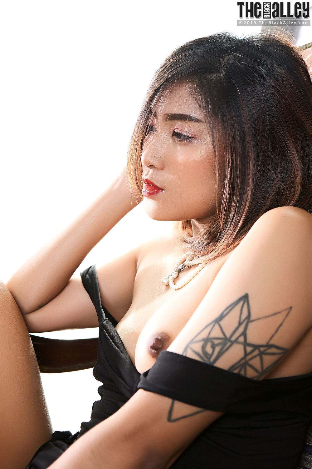 [The Black Alley] Apple Set.71 2019.10.30