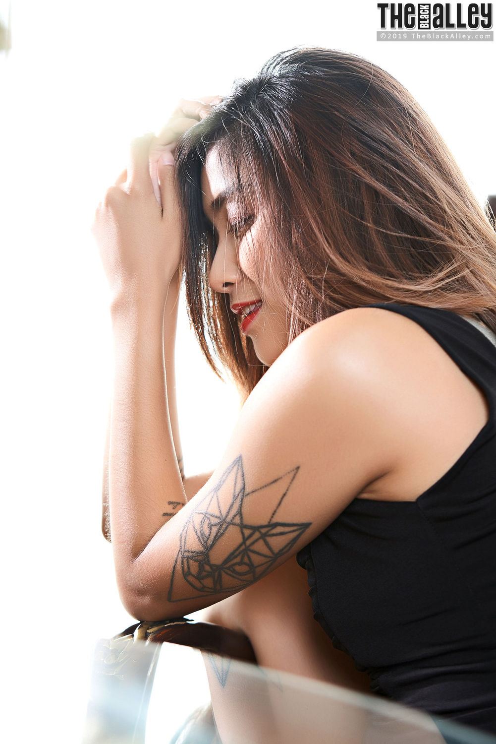 [The Black Alley] Apple Set.71 2019.10.30