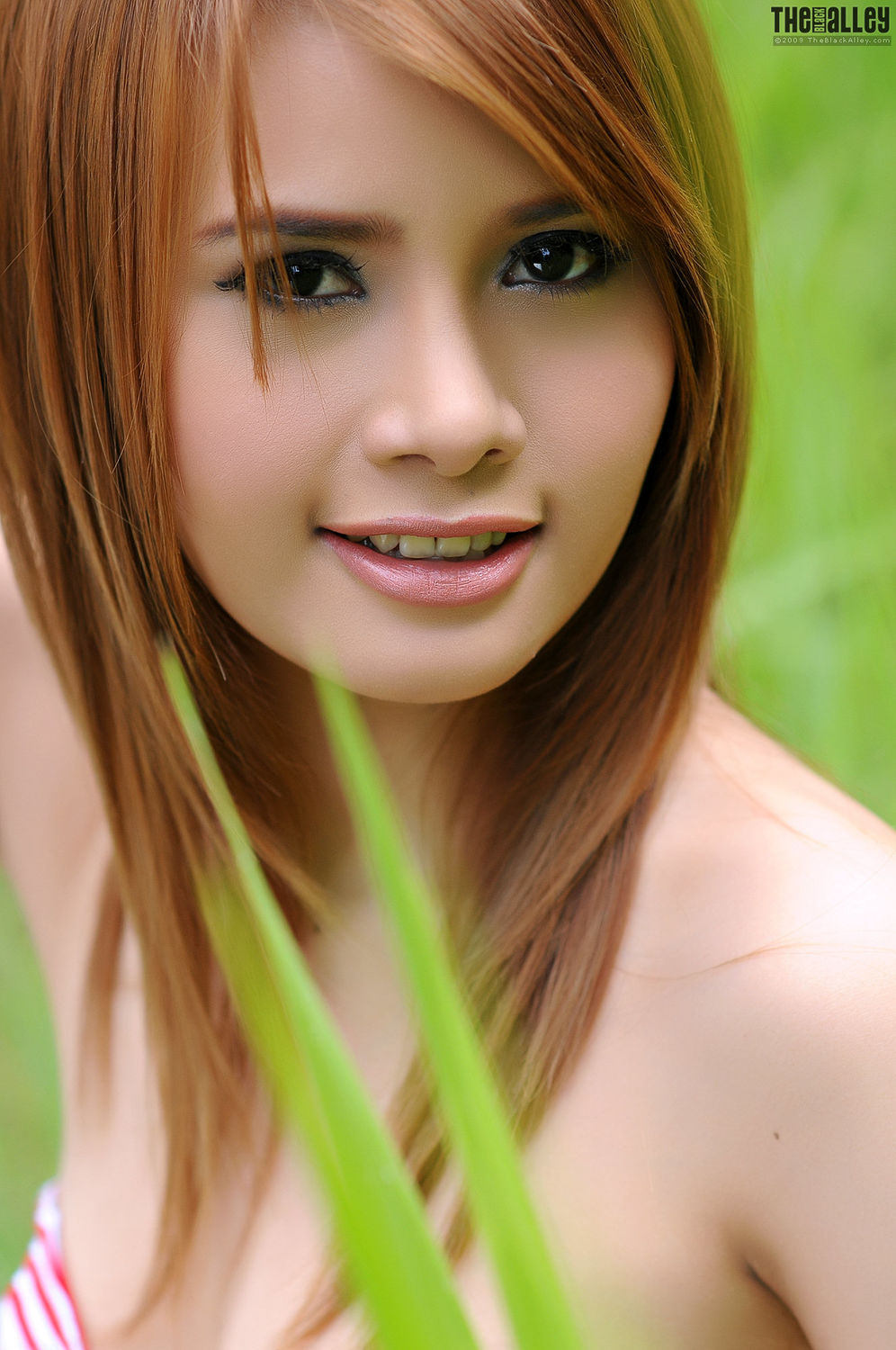 [The Black Alley] Kathy Cheow Set.12