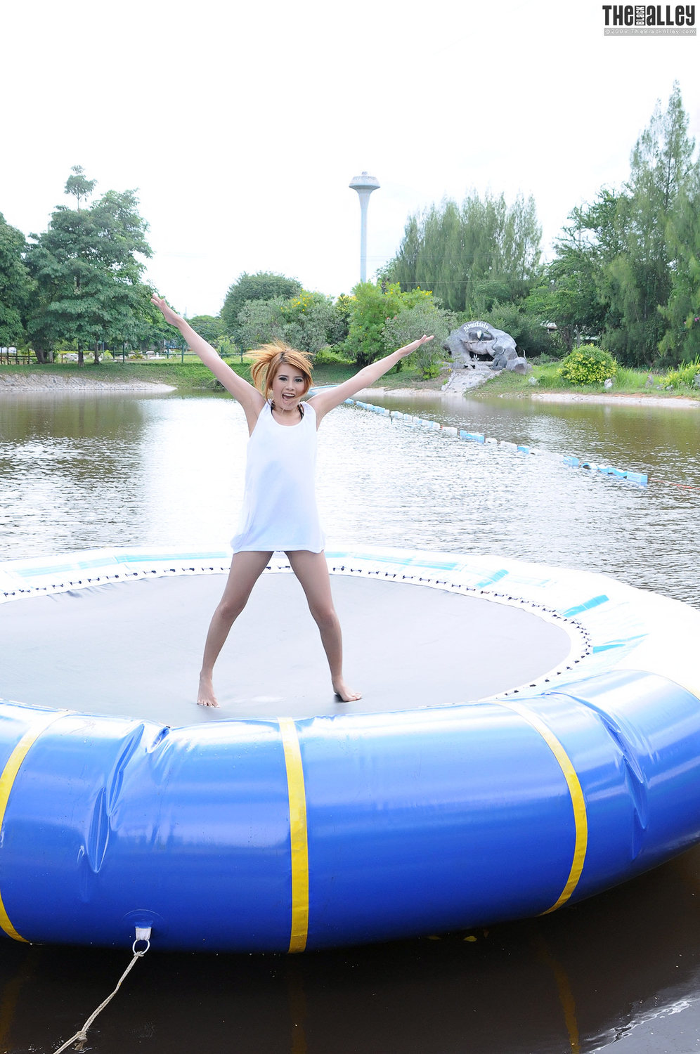 [The Black Alley] Kathy Cheow Set.13