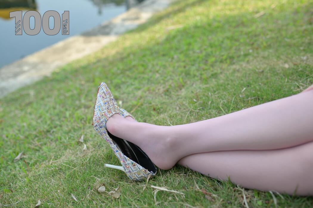 [IESS One Thousand and One Nights] Model: Legs and Legs "Encounter 3" High Heels in Meat Stockings
