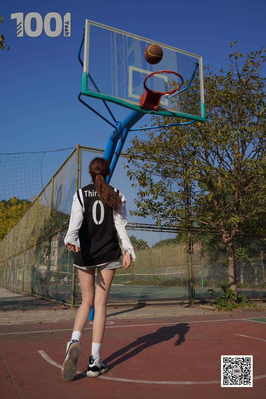 [IESS One Thousand and One Nights] Model: Strawberry "Playing Basketball with Girlfriend 3" Stockings