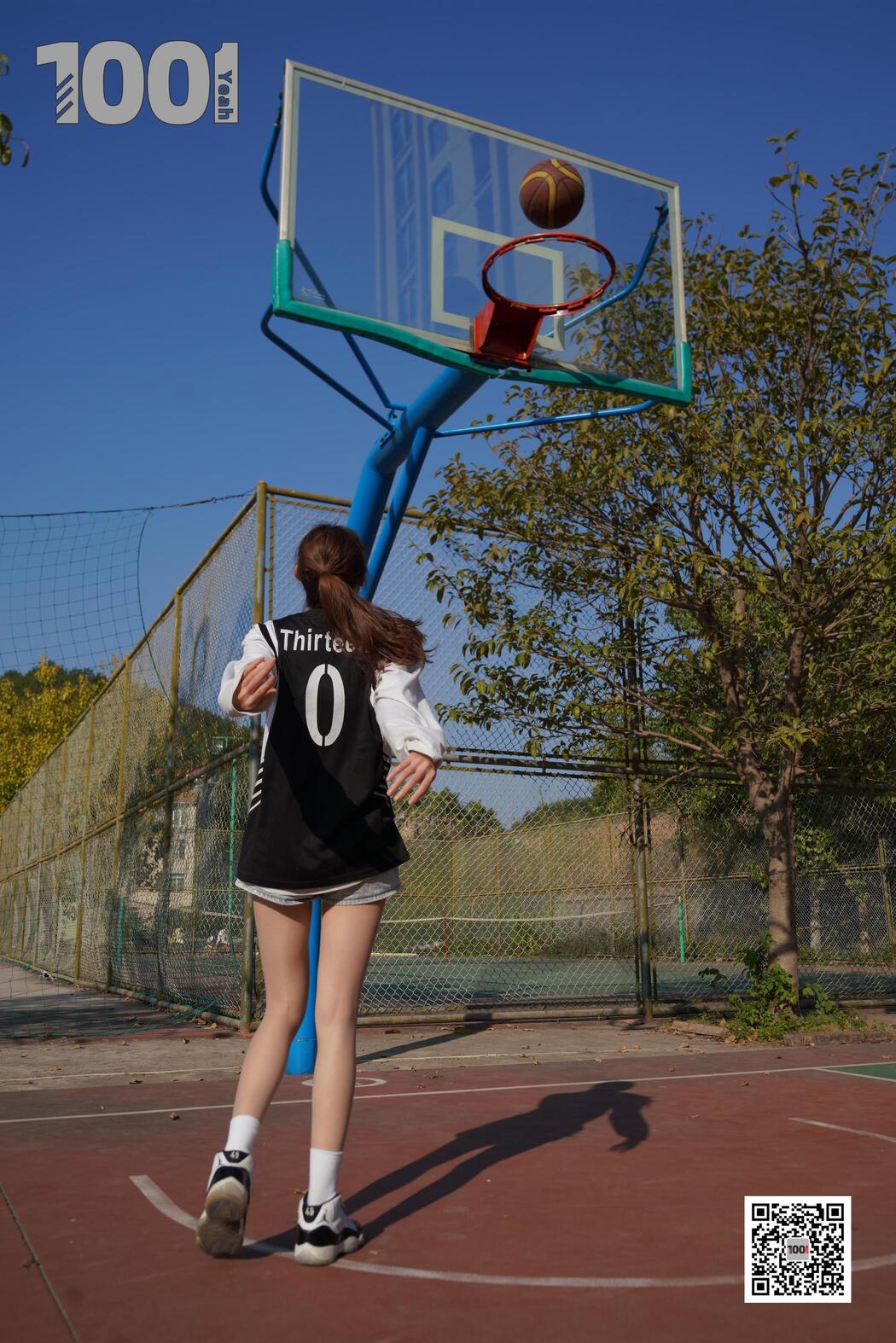 [IESS One Thousand and One Nights] Model: Strawberry "Playing Basketball with Girlfriend 3" Stockings