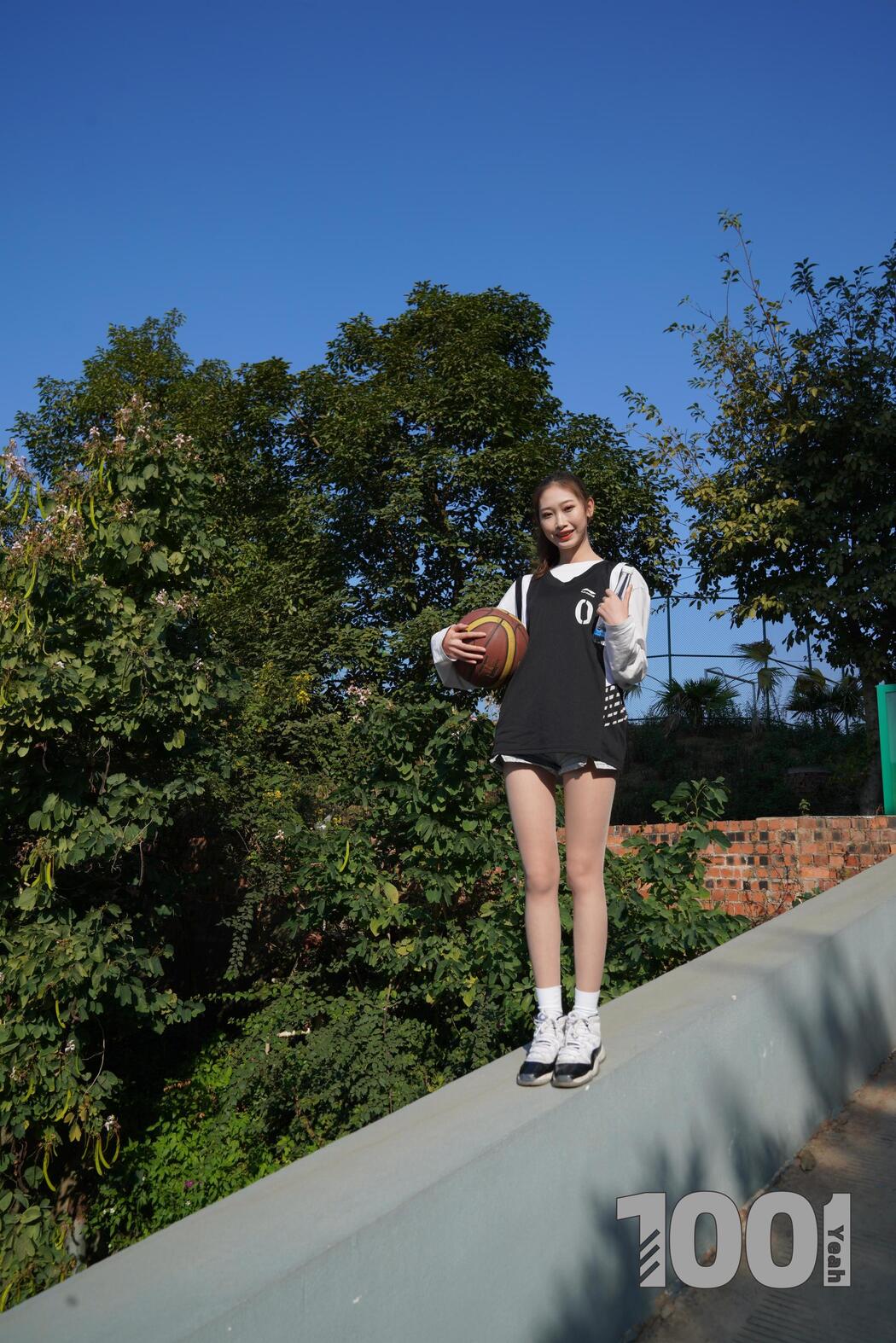 [IESS One Thousand and One Nights] Model: Strawberry "Playing Basketball with Girlfriend 1"