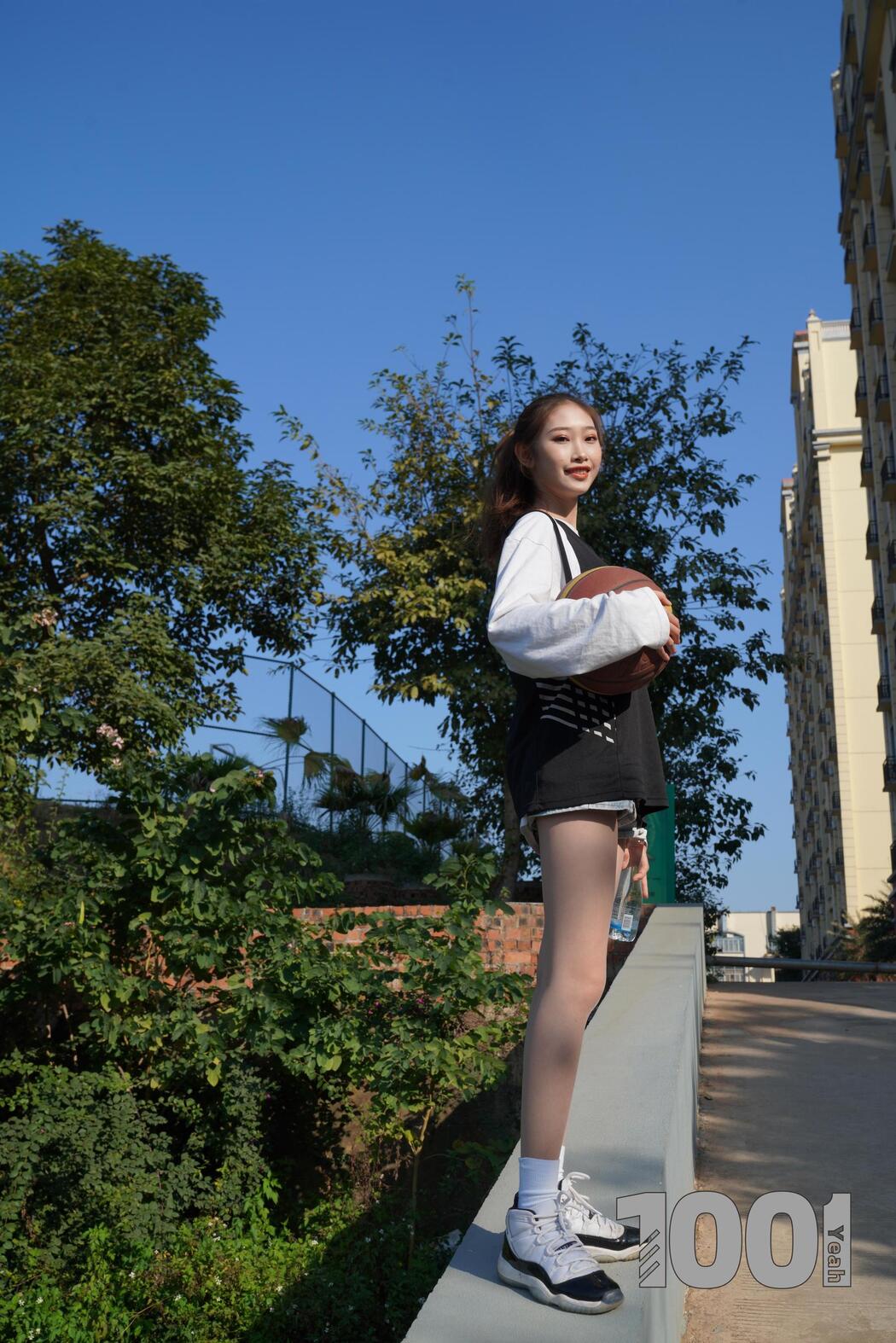 [IESS One Thousand and One Nights] Model: Strawberry "Playing Basketball with Girlfriend 1"