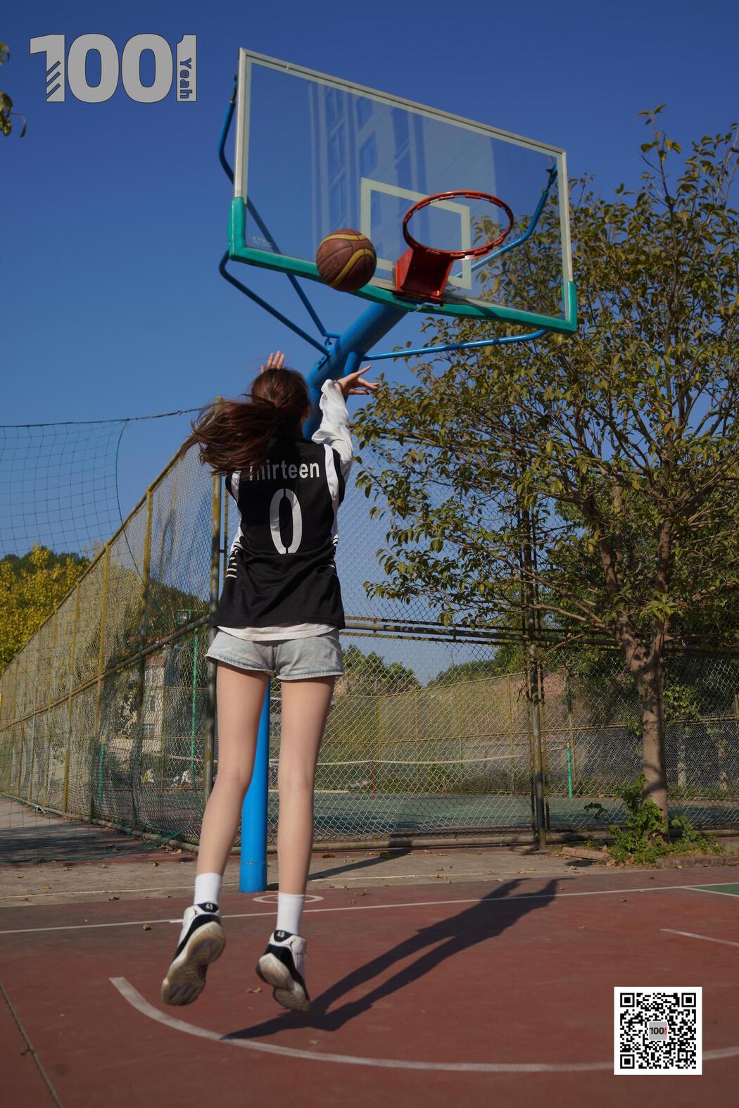 [IESS One Thousand and One Nights] Model: Strawberry "Playing Basketball with Girlfriend 3" Stockings