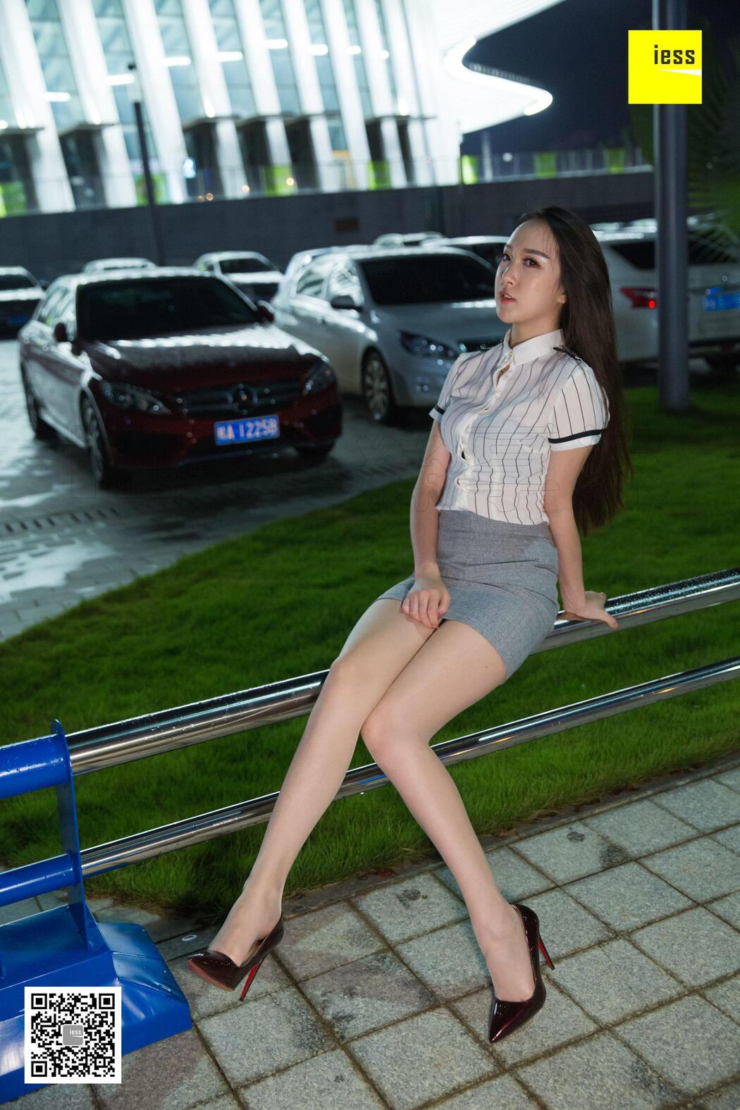 "The Uniform Under the Street Lamp" [Iss to IESS] "Devil Wednesday" Special Issue 29