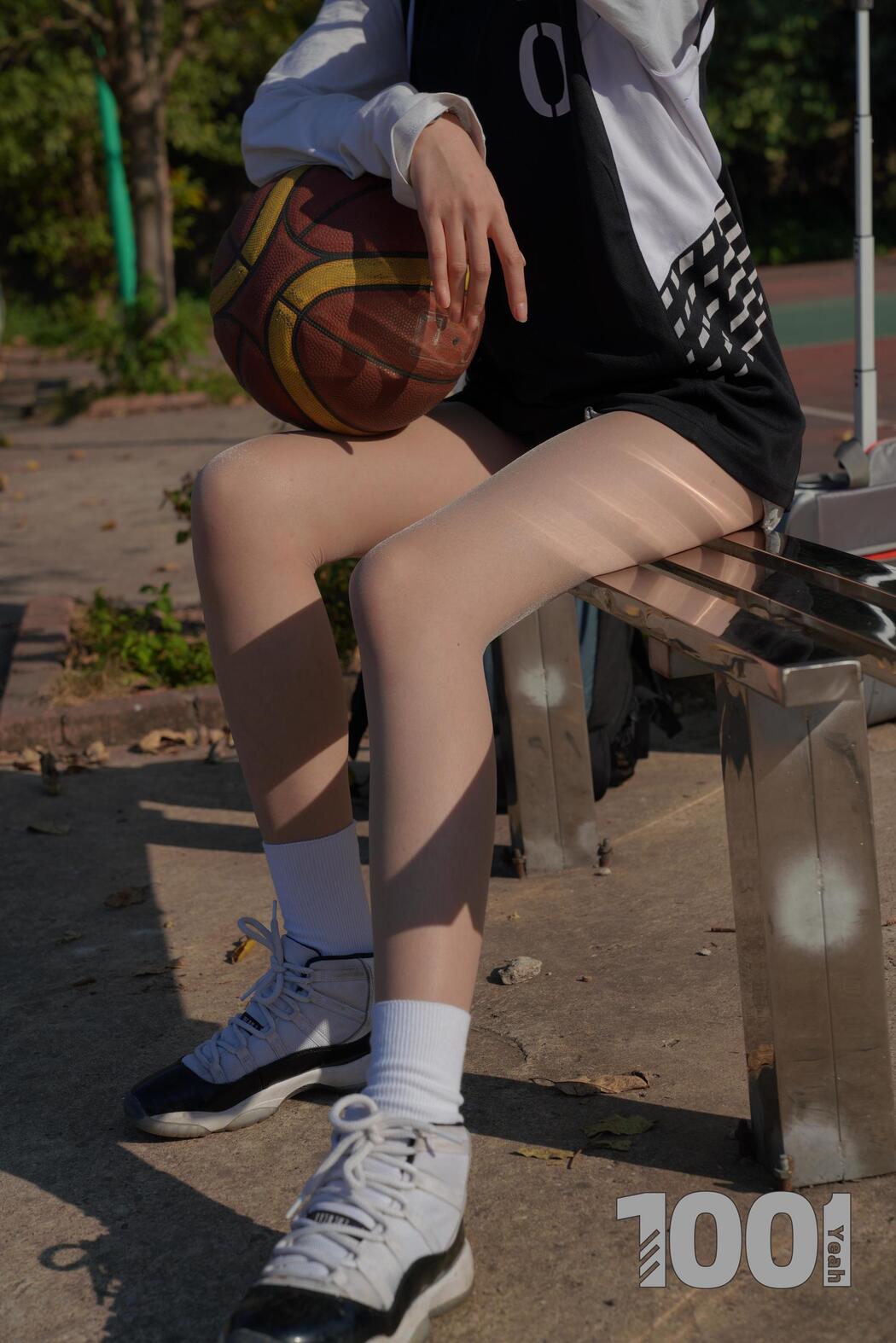 [IESS One Thousand and One Nights] Model: Strawberry "Playing Basketball with Girlfriend 1"