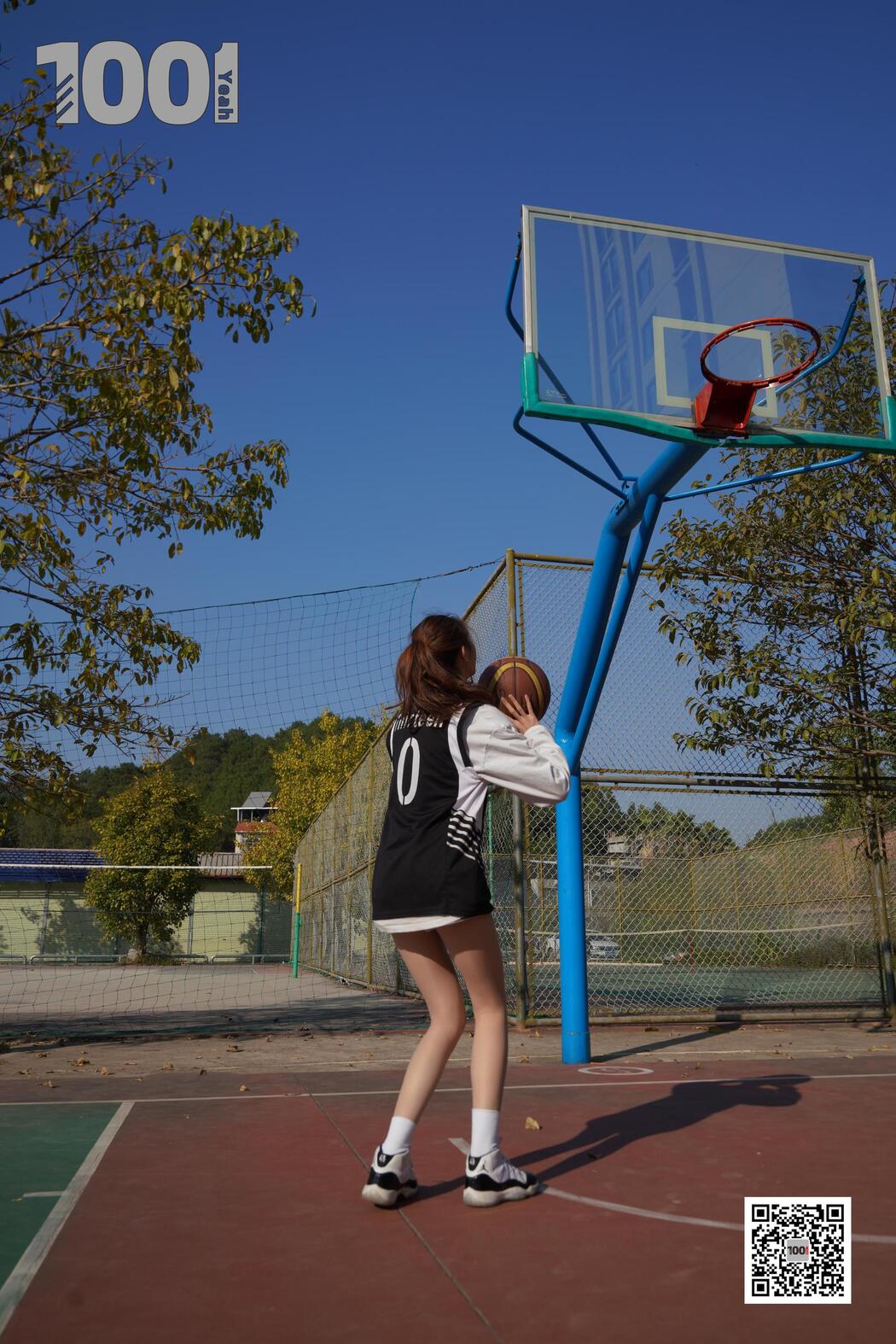 [IESS One Thousand and One Nights] Model: Strawberry "Playing Basketball with Girlfriend 3" Stockings