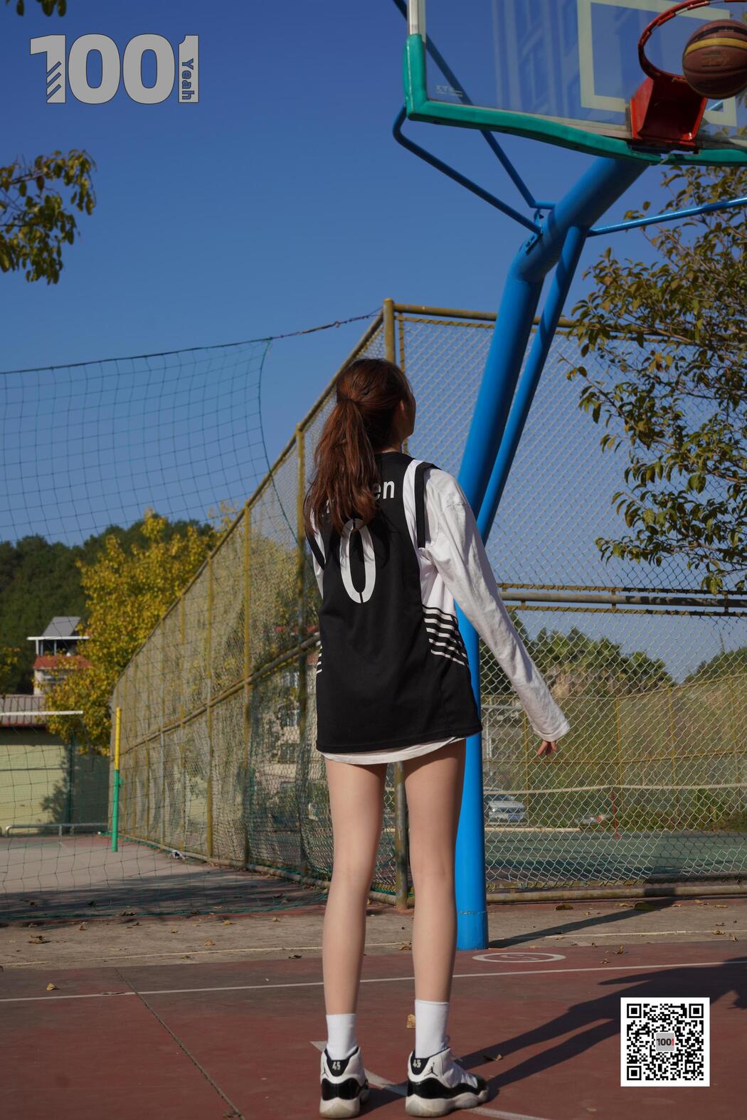 [IESS One Thousand and One Nights] Model: Strawberry "Playing Basketball with Girlfriend 3" Stockings