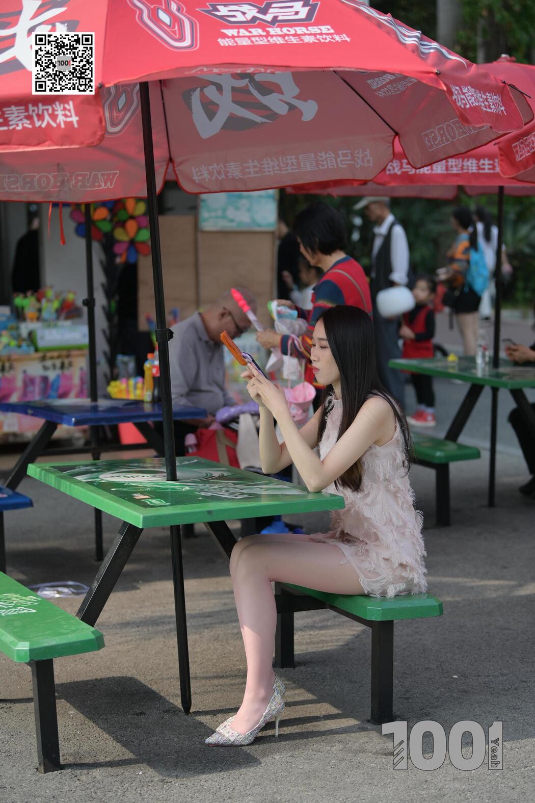 [IESS One Thousand and One Nights] Model: Legs and Legs "Encounter 2" Street shot beautiful legs