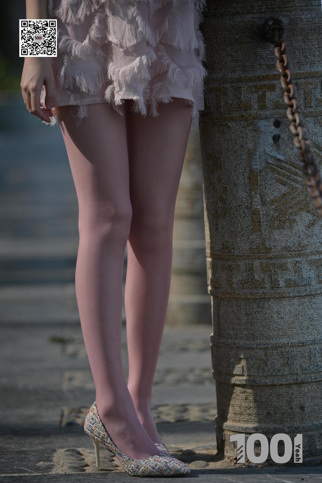 [IESS One Thousand and One Nights] Model: Legs and Legs "Encounter 2" Street shot beautiful legs