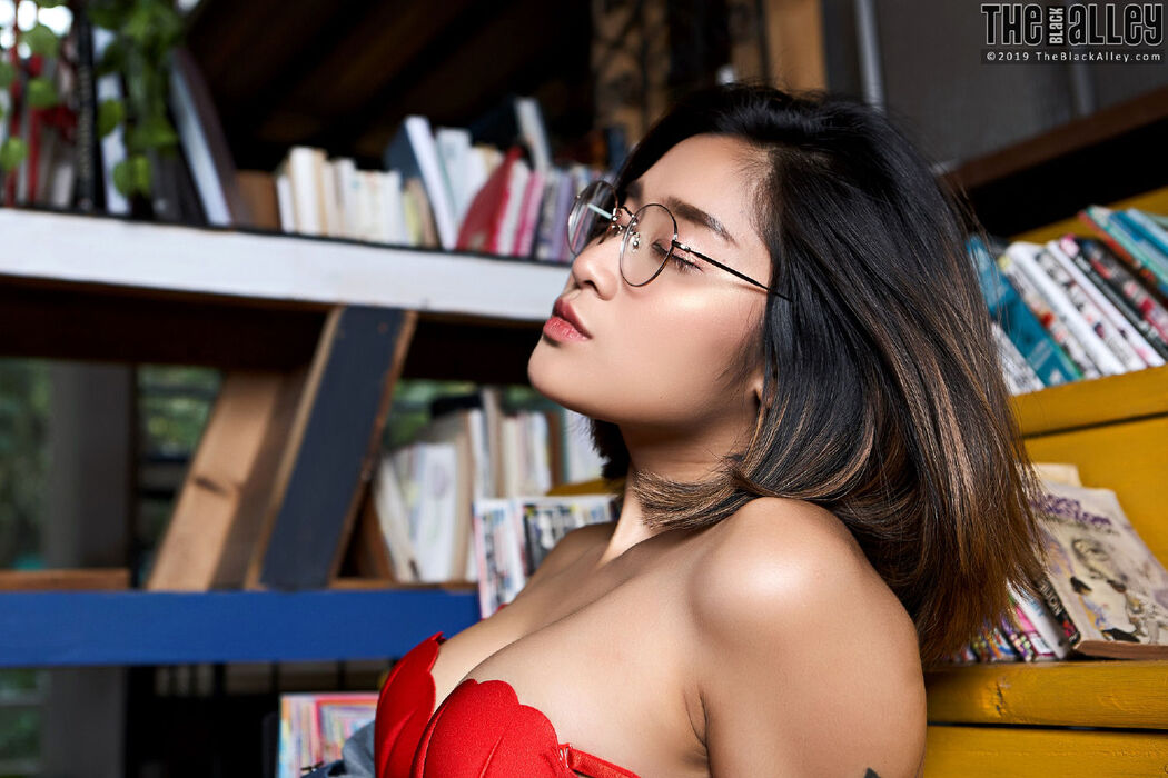 [The Black Alley] Apple Set.78 2020.01.15