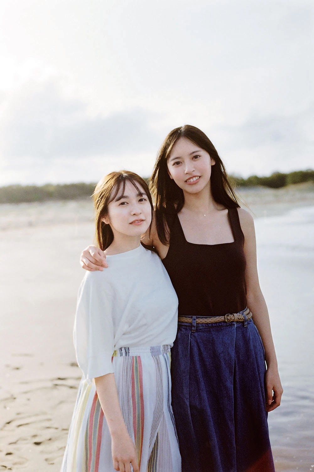 Nagisa Hayakawa 早川渚紗, Riko Otsuki 大槻りこ, Shonen Magazine 2021 No.22-23 (週刊少年マガジン 2021年22-23号)